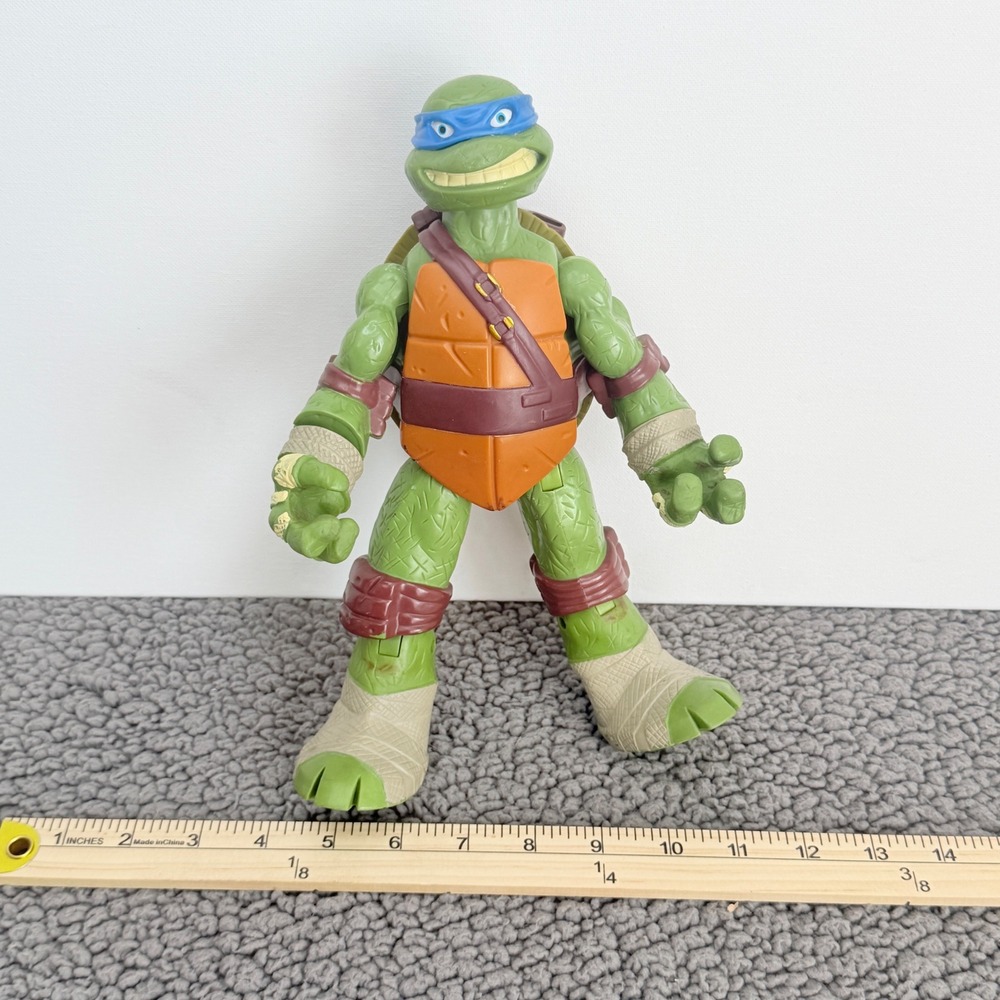 Playmates TMNT Leonardo Action Figure Kids 10.5in Green Good 2012 Viacom G4076